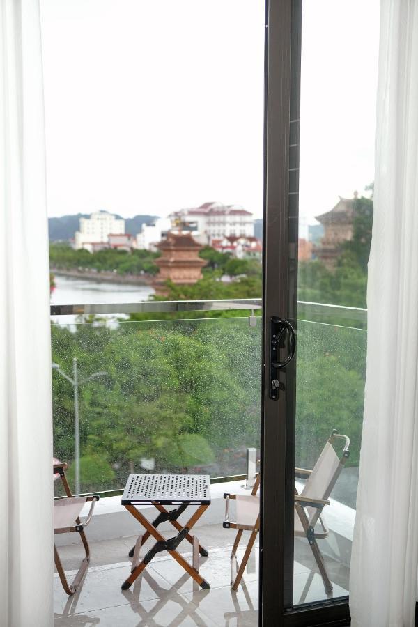 Milan Hotel Ninh Binh Esterno foto